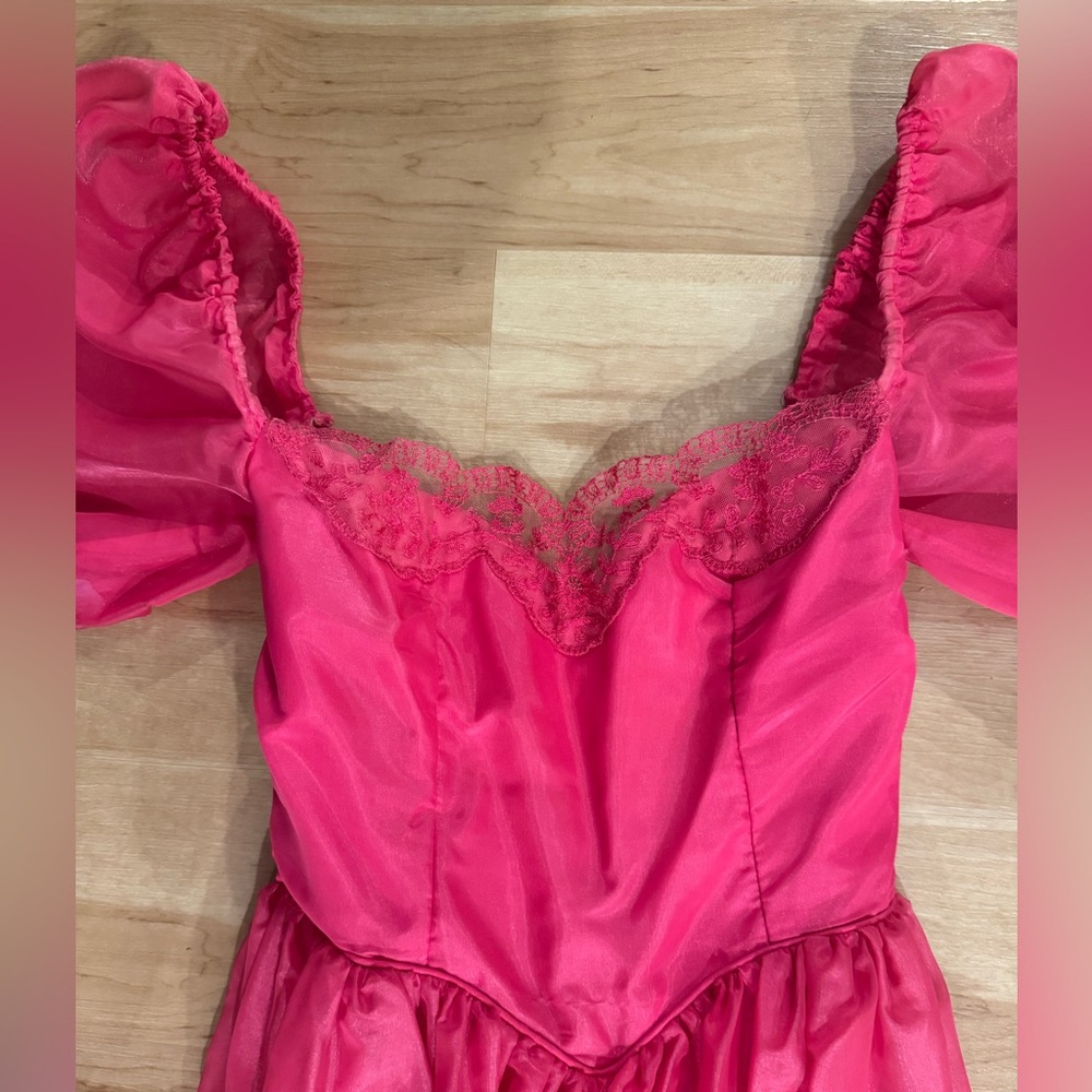Vintage 80s Hot Pink Prom Formal Dress with Lace and Puff Sleeves Size 2 - Picture 2 of 10